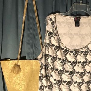 Torrid Skull Tank Top. (Torrid tub).